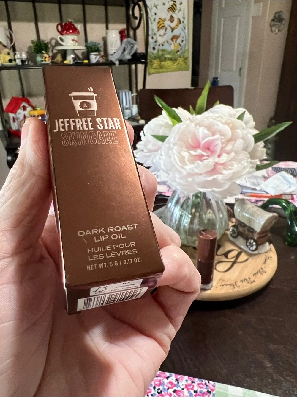 New Jeffree Star Dark Roast Lip Oil — Brown